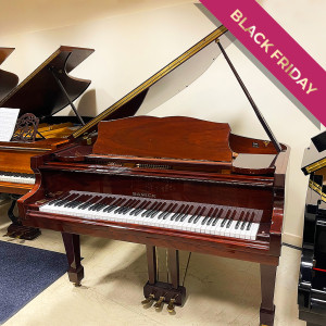 BLACK FRIDAY DEAL! </br> WAS £4899 NOW £3899 </br> Samick Baby Grand SIG-52